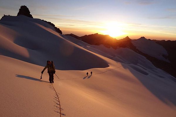 Cordée insolite en Cordillère Royale