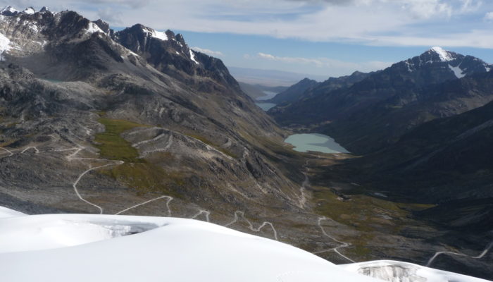 LAGUNA JANQ’U QUTA – CERRO WILA LLUXITA 