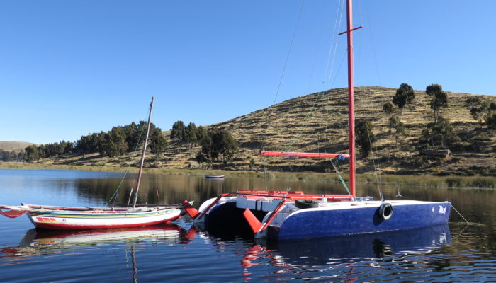 CHUQUIÑAPI / CATAMARAN – SANTIAGO DE OKOLA / ISLA TORTUGA 