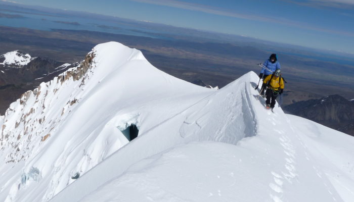 ASCENSION DU CHACHACOMANI - CAMP DE BASE