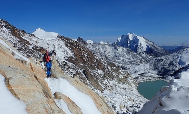 REFUGE SANTOS – CAMP CERRO WILA LLUXITA (4895M) – CERRO MULLU APACHETA (5400M)