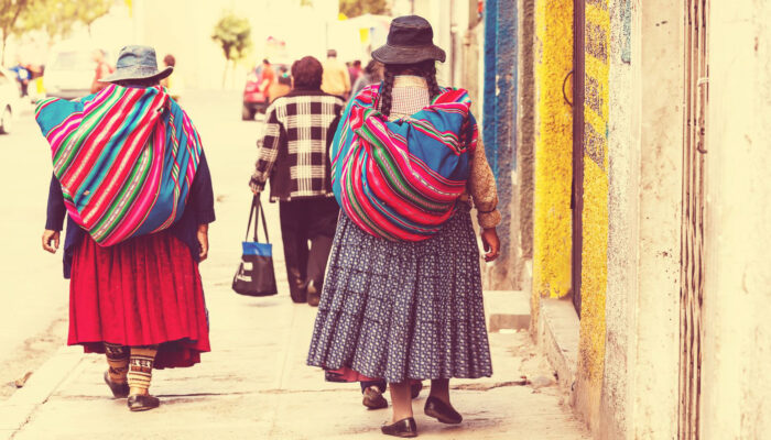 Tissus et autres tissages, entrecroisez les fils de l’histoire bolivienne